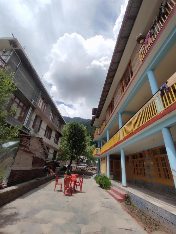 Woods Inn Mountain View Manali Экстерьер фото