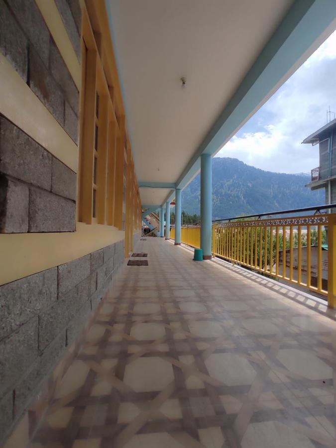 Woods Inn Mountain View Manali Экстерьер фото