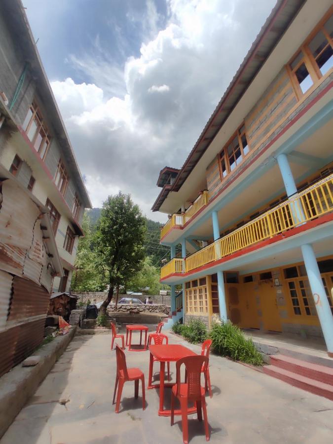 Woods Inn Mountain View Manali Экстерьер фото