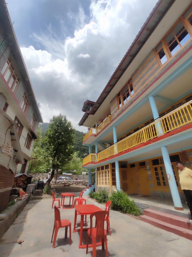Woods Inn Mountain View Manali Экстерьер фото