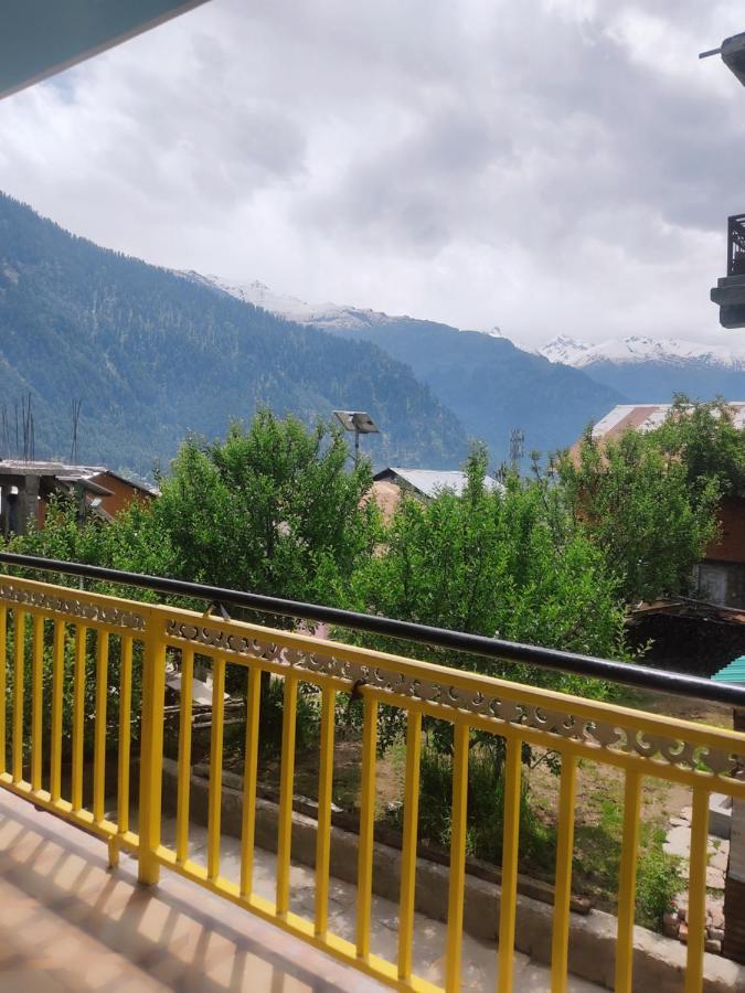 Woods Inn Mountain View Manali Экстерьер фото