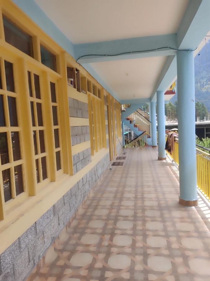 Woods Inn Mountain View Manali Экстерьер фото