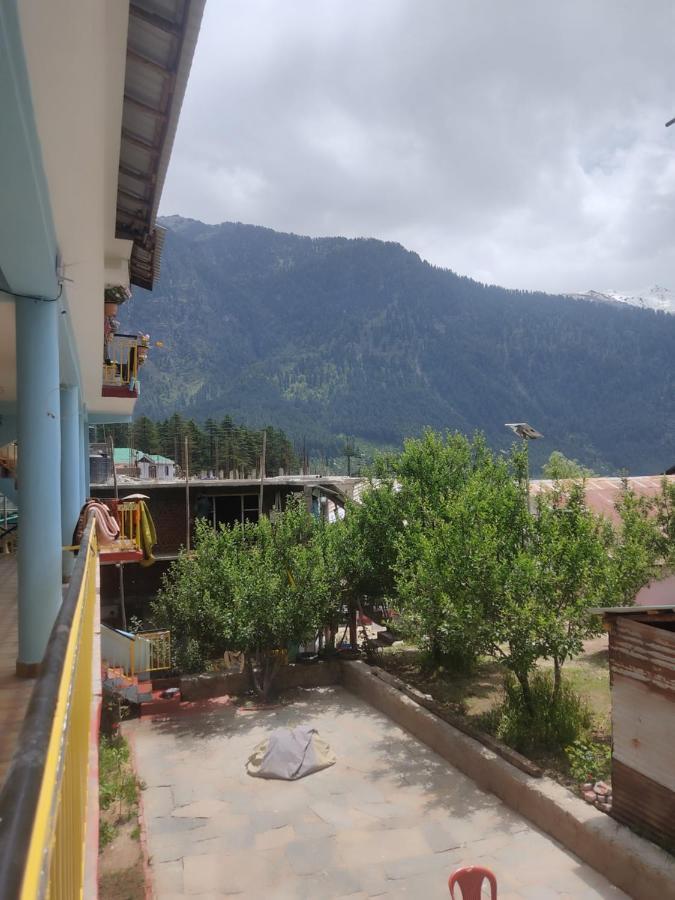 Woods Inn Mountain View Manali Экстерьер фото